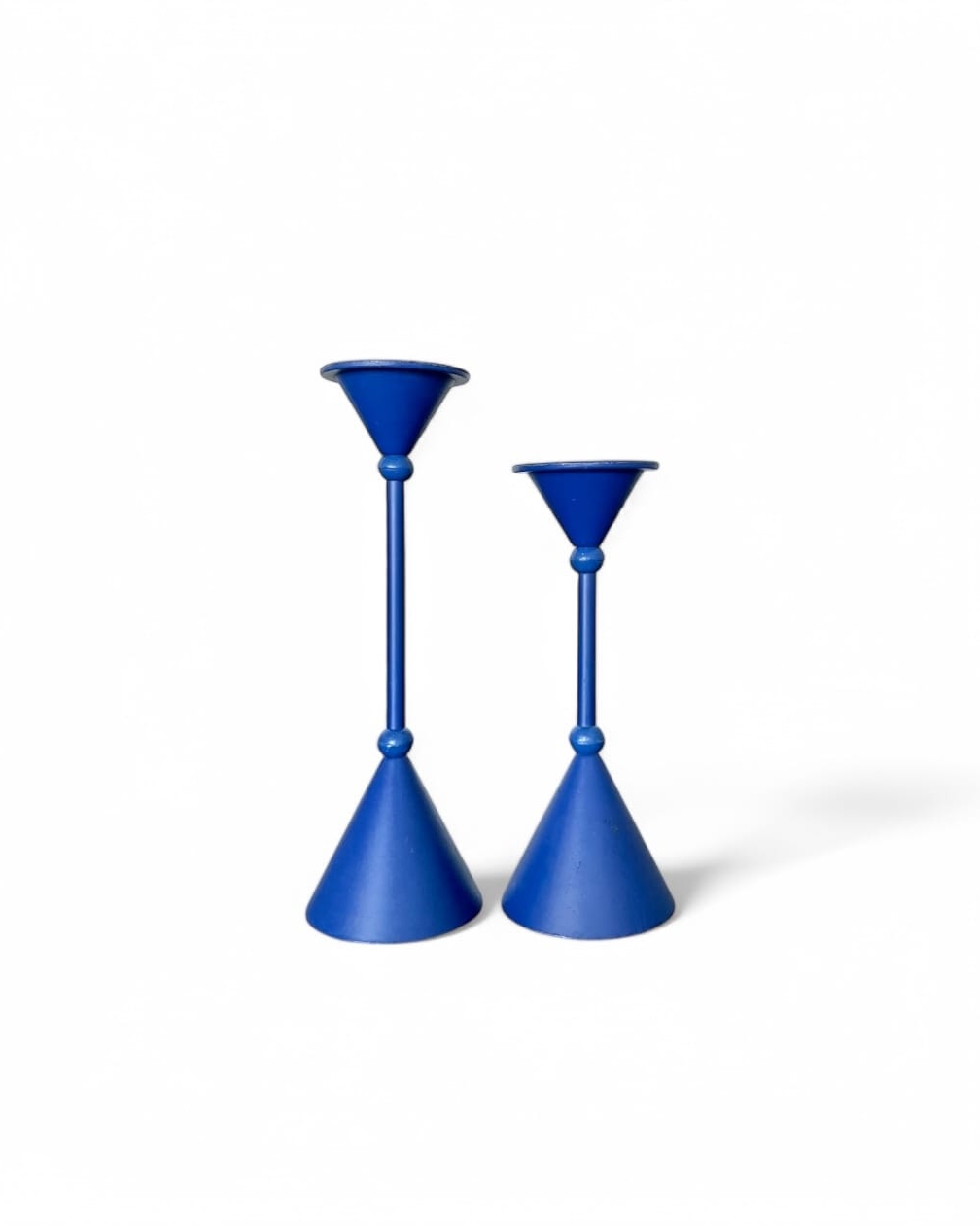 Set di due candelieri vintage postmodernisti in metallo di colore blu