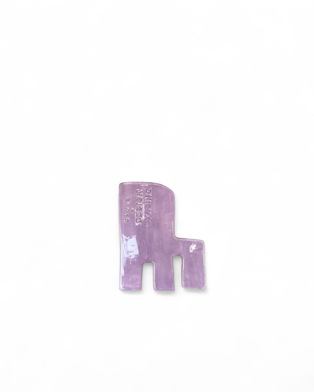 Decorative object/coaster 'DESIGN STAGING' lilac