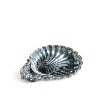Shell-shaped silver-plated centrepiece