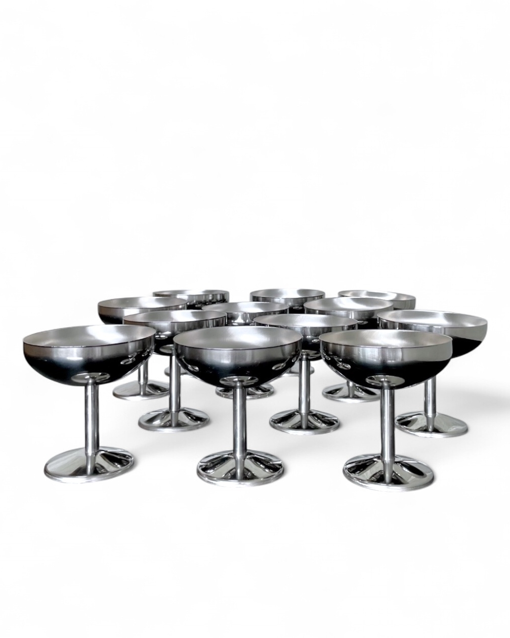 Set di 12 coppe in acciaio inox vintage