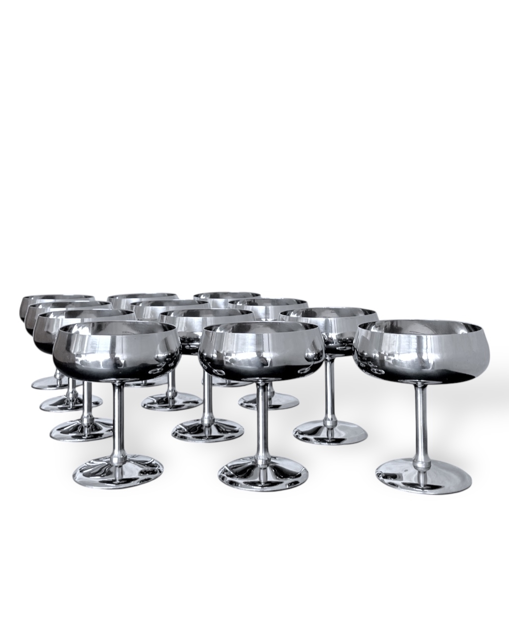 Set of 12 18/10 stainless steel rounded vintage cups