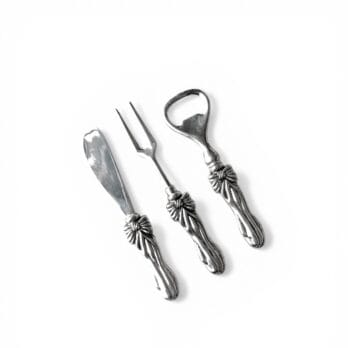 Set di posate vintage e apribottiglie con manico decorato con motivo a fiocco